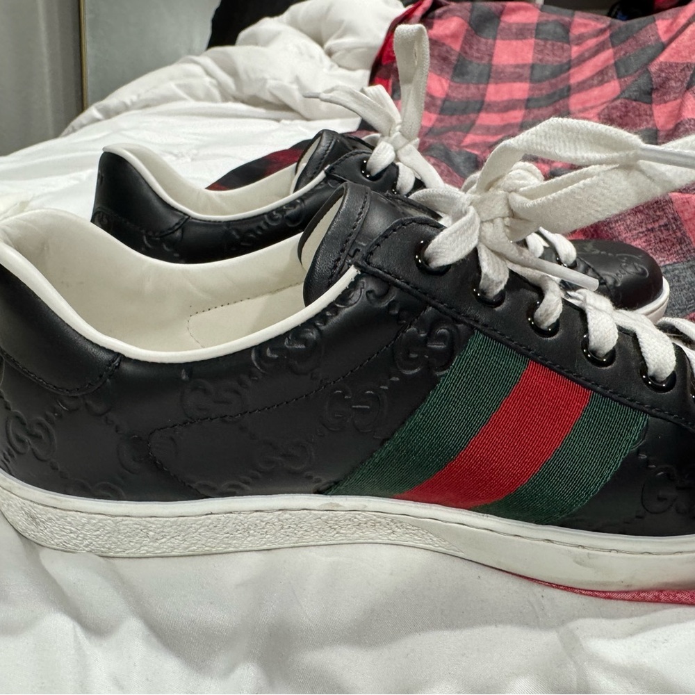 Gucci Classic Tennis Shoes - Men (Size 6.5) Authentic - Picture 4 of 11